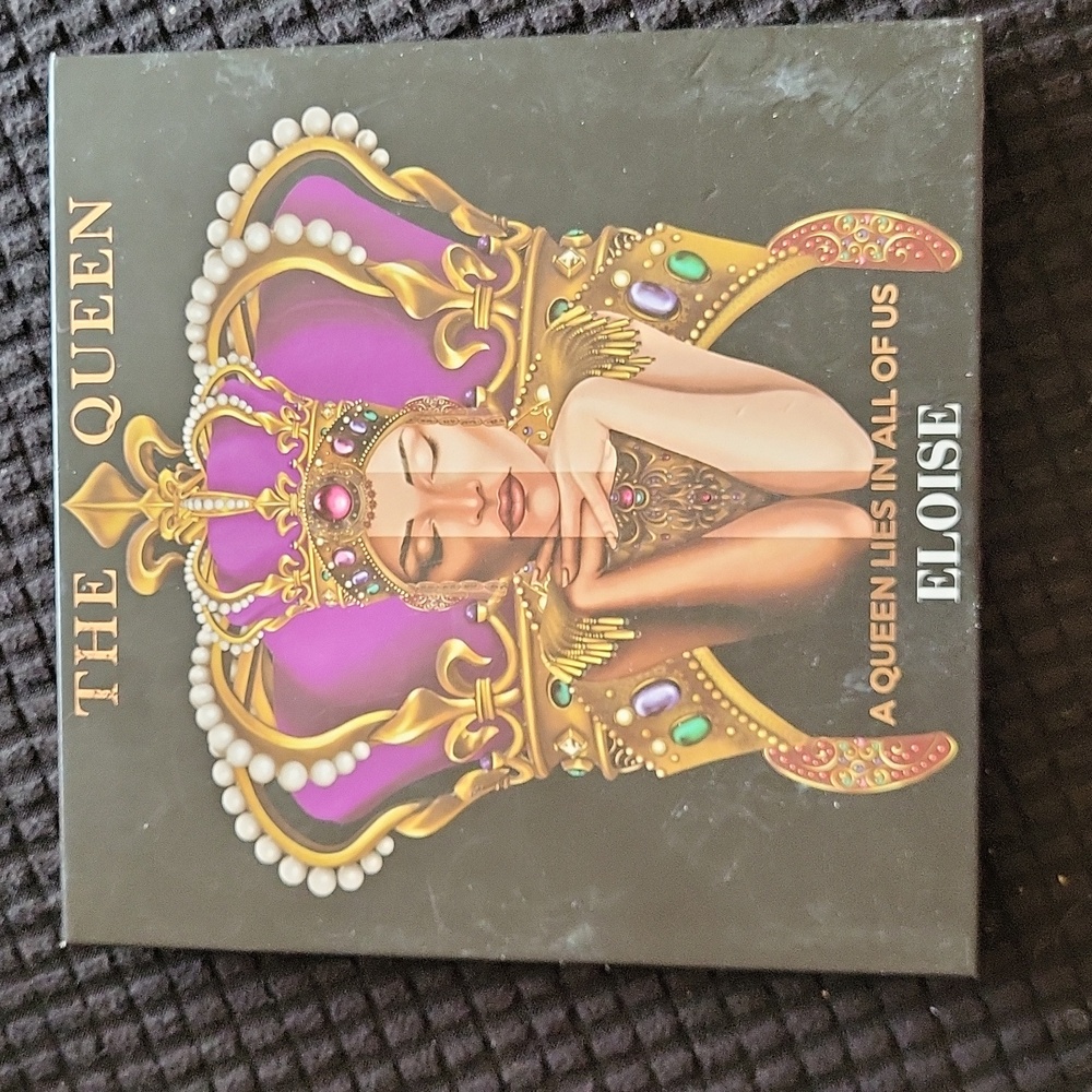 Eloise The Queen Eyeshadow Pallette